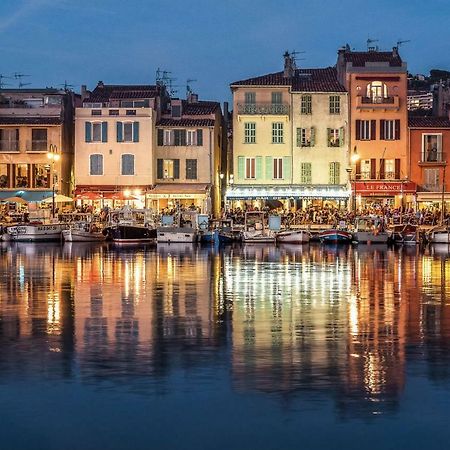 Les Barques, Vue Splendide Sur Le Port De Cassisアパートメント エクステリア 写真