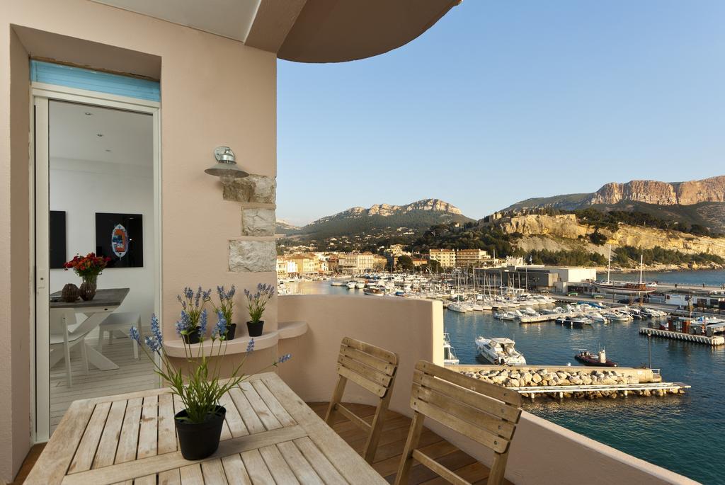 Les Barques, Vue Splendide Sur Le Port De Cassisアパートメント 部屋 写真