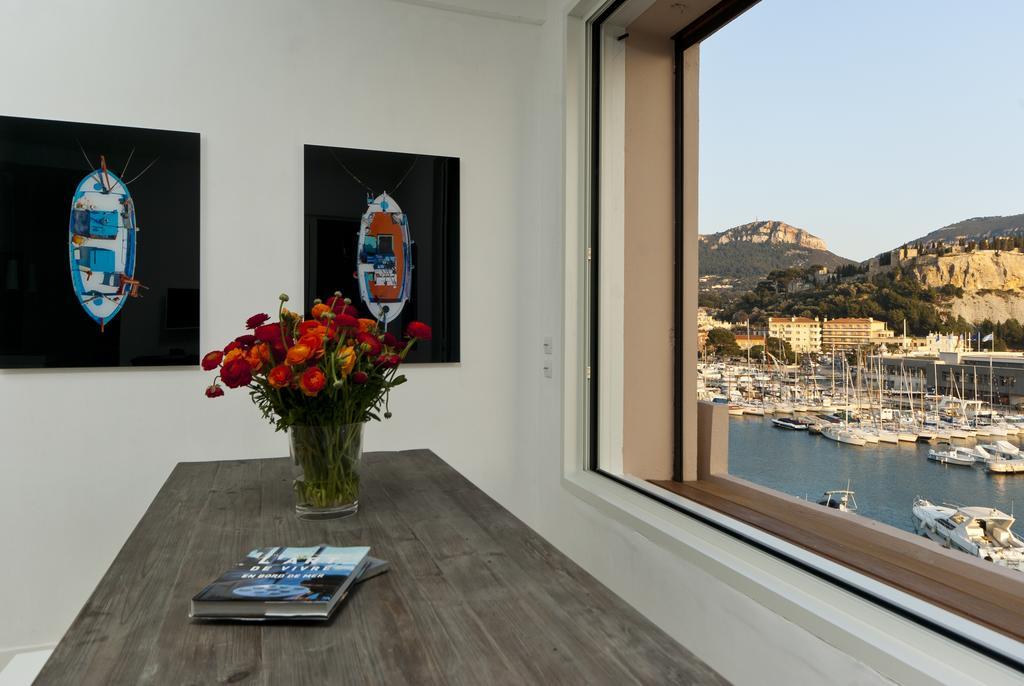 Les Barques, Vue Splendide Sur Le Port De Cassisアパートメント 部屋 写真