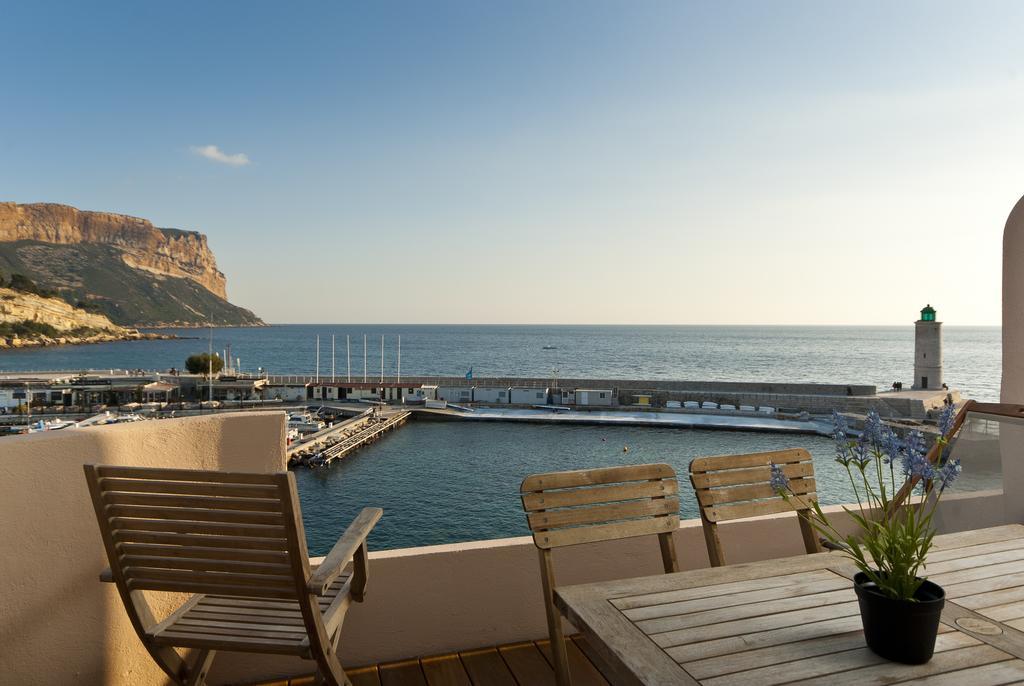 Les Barques, Vue Splendide Sur Le Port De Cassisアパートメント 部屋 写真