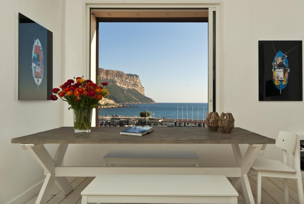 Les Barques, Vue Splendide Sur Le Port De Cassisアパートメント 部屋 写真