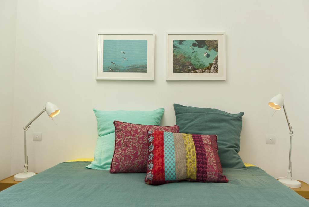Les Barques, Vue Splendide Sur Le Port De Cassisアパートメント 部屋 写真