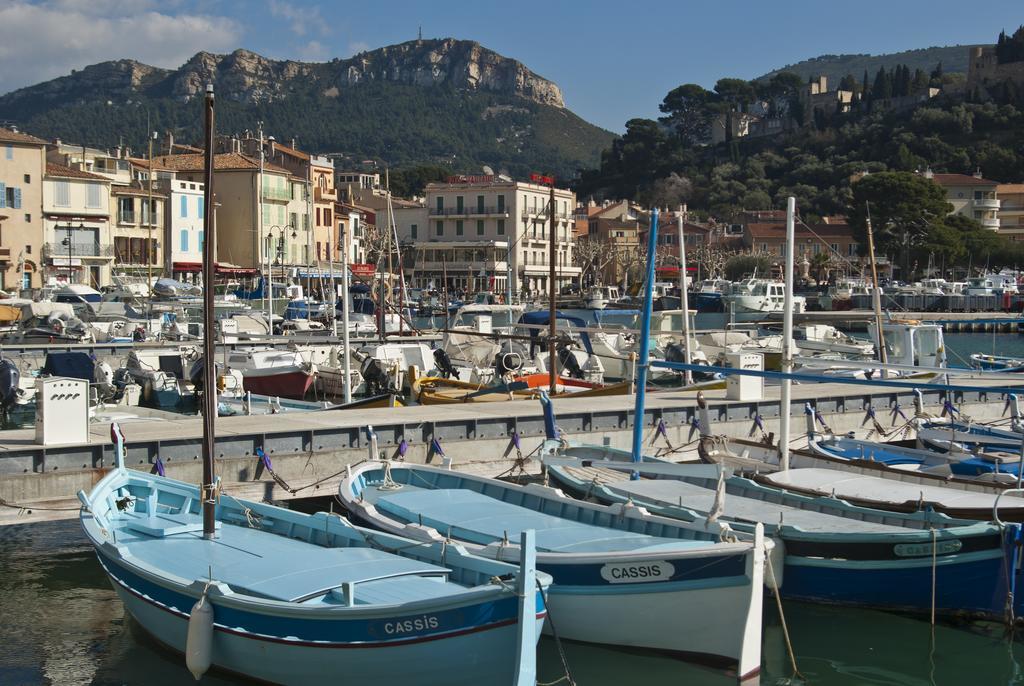 Les Barques, Vue Splendide Sur Le Port De Cassisアパートメント 部屋 写真